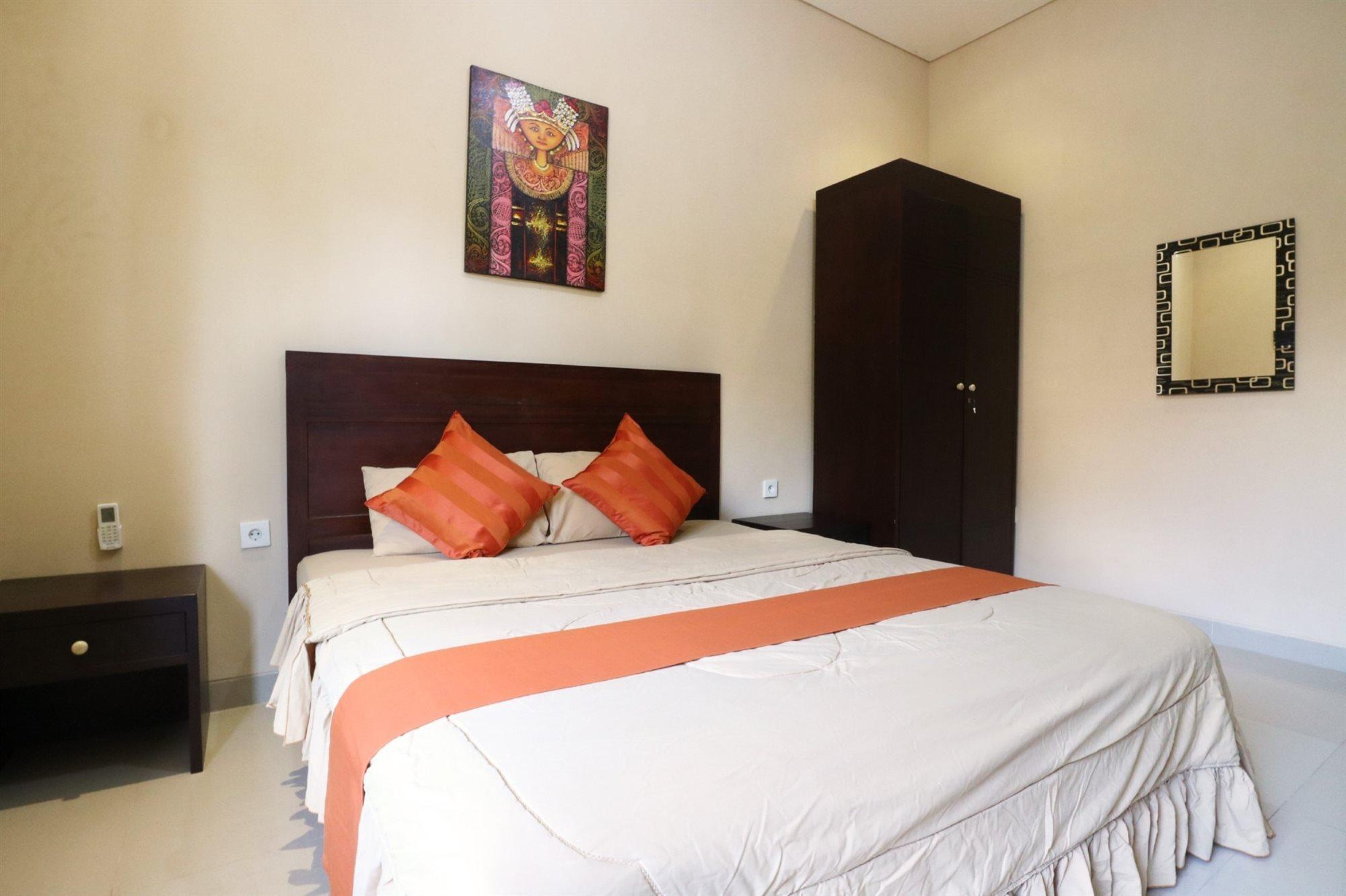 Dee Mansion Hotel Denpasar  Ngoại thất bức ảnh