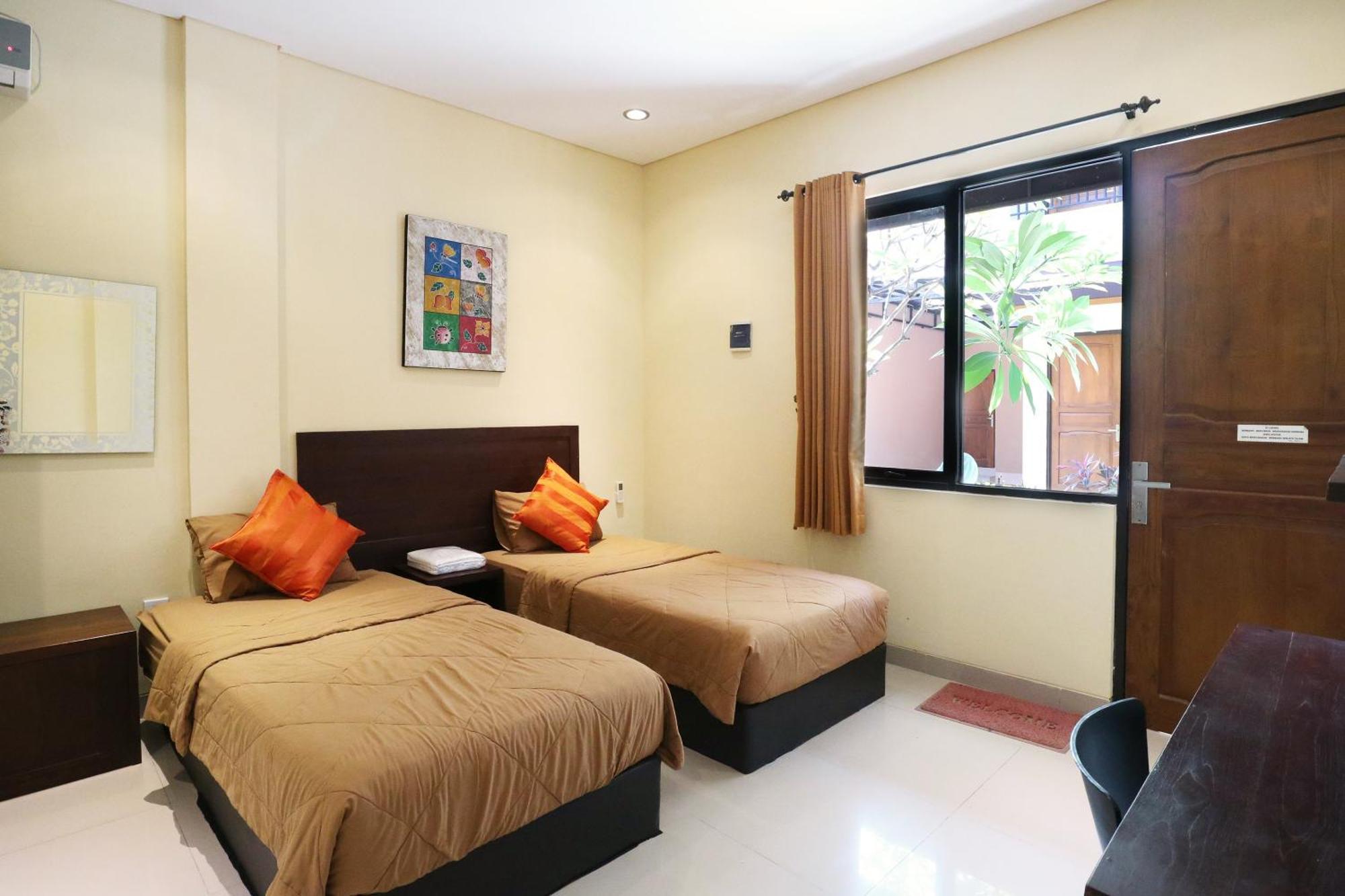 Dee Mansion Hotel Denpasar  Ngoại thất bức ảnh