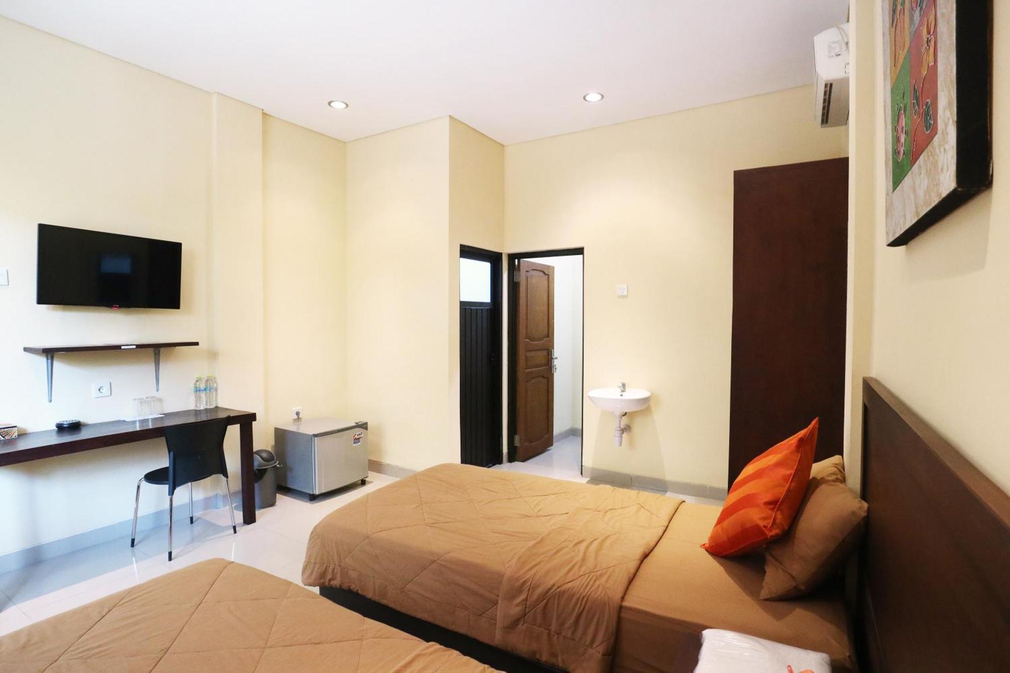 Dee Mansion Hotel Denpasar  Ngoại thất bức ảnh