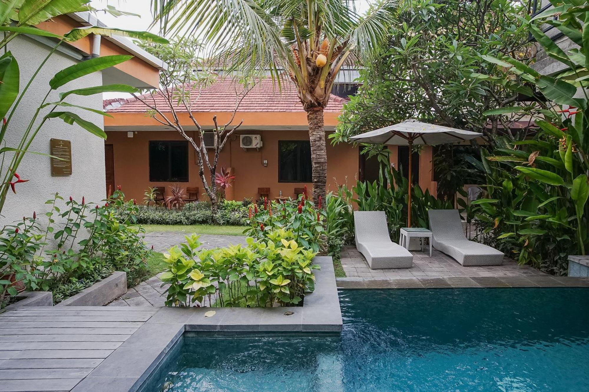 Dee Mansion Hotel Denpasar  Ngoại thất bức ảnh