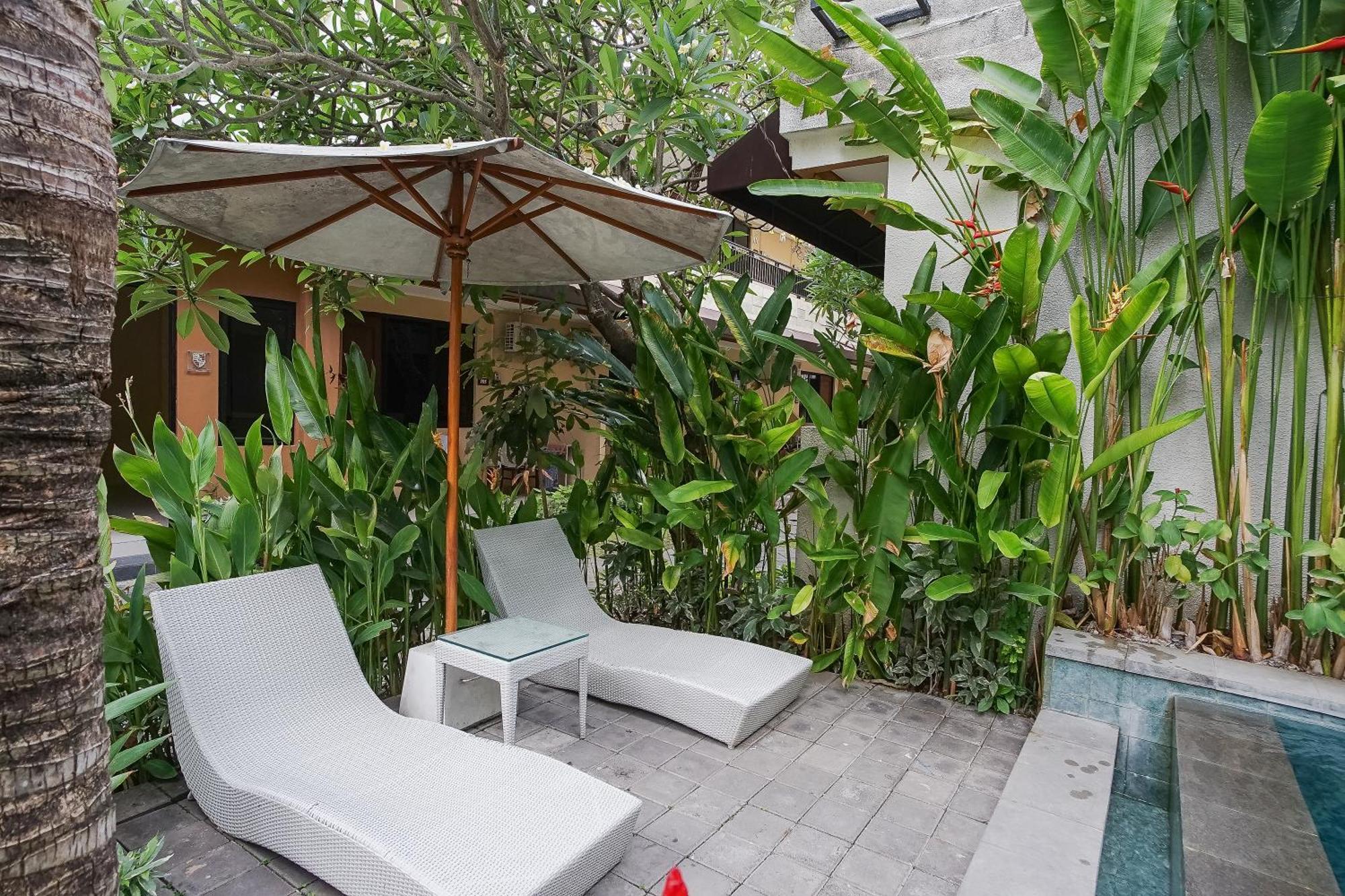 Dee Mansion Hotel Denpasar  Ngoại thất bức ảnh