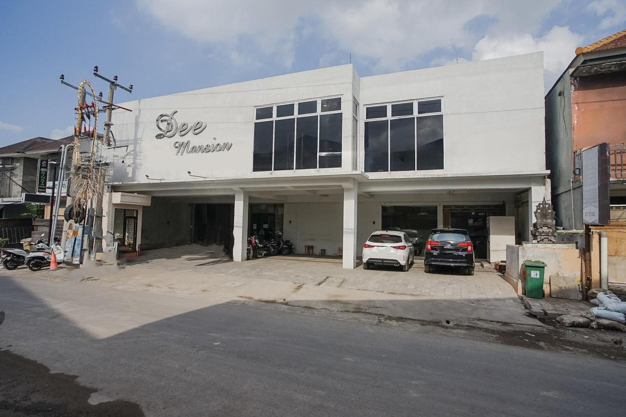 Dee Mansion Hotel Denpasar  Ngoại thất bức ảnh