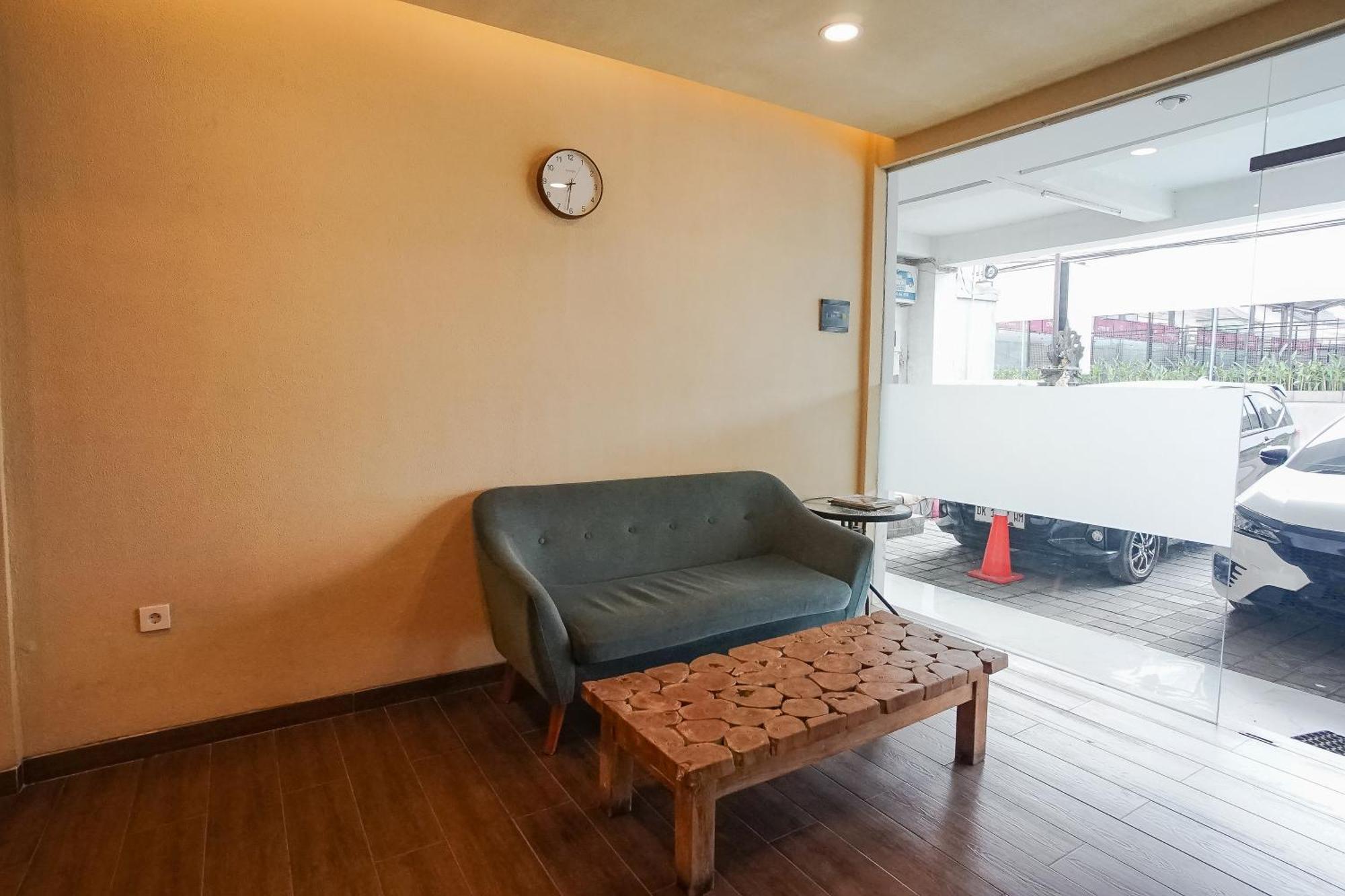 Dee Mansion Hotel Denpasar  Ngoại thất bức ảnh