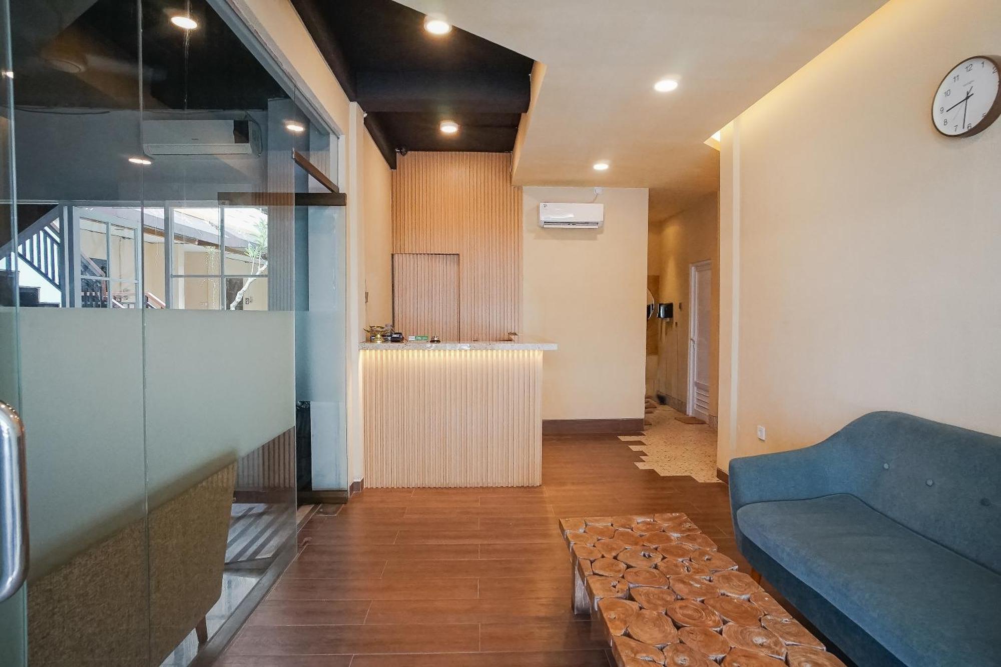 Dee Mansion Hotel Denpasar  Ngoại thất bức ảnh