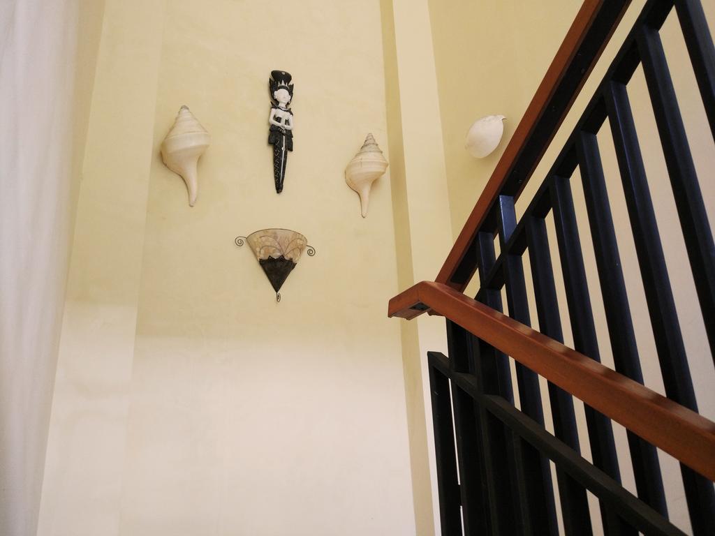 Dee Mansion Hotel Denpasar  Ngoại thất bức ảnh